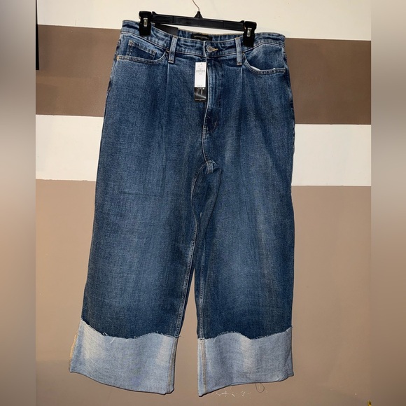 Banana Republic Denim - ‼️SALE‼️ Banana Republic Wide Leg Crop Jeans